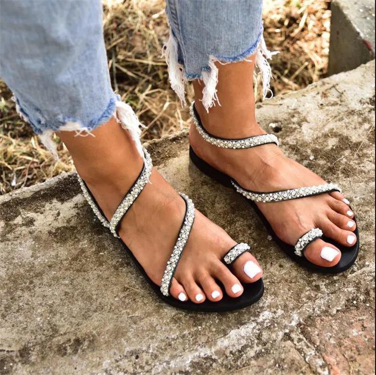 2020 Summer New European And American Thong Toe Pearl Flat Sandals Women's Cross-border One Piece Large Size Foreign Trade Beach Shoes