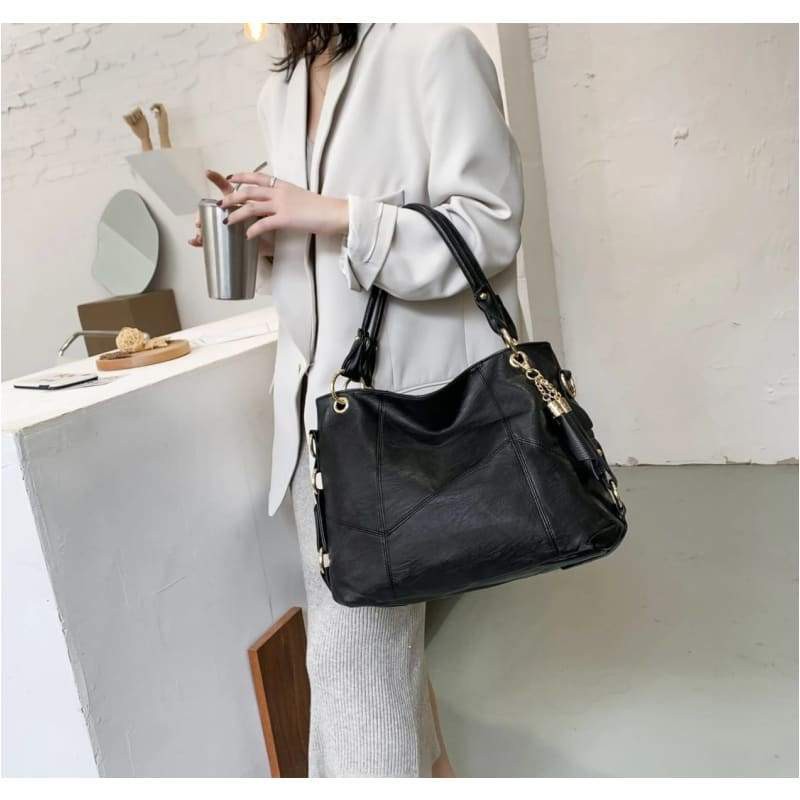 Women's bag soft leather handbag Single Shoulder Messenger Bag