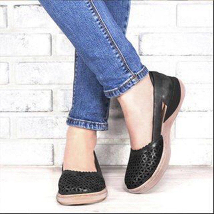 Foreign Trade Large Size Single Shoes Flat Casual Women's Shoes Hole Hole Women's Shoes Summer European And American Popular Women's Shoes Wish One Piece Delivery